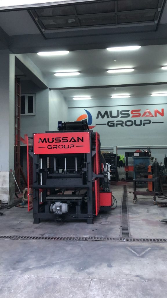 Вибропресс для производства бетонных блоков