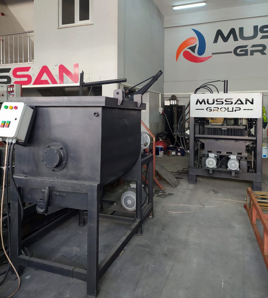 MG 4.1 Б/У ПОЛУАВТОМАТИЧЕСКИЙ ВИБРОПРЕСС ДЛЯ БЕТОННЫХ БЛОКОВ Кот-д’Ивуа́р